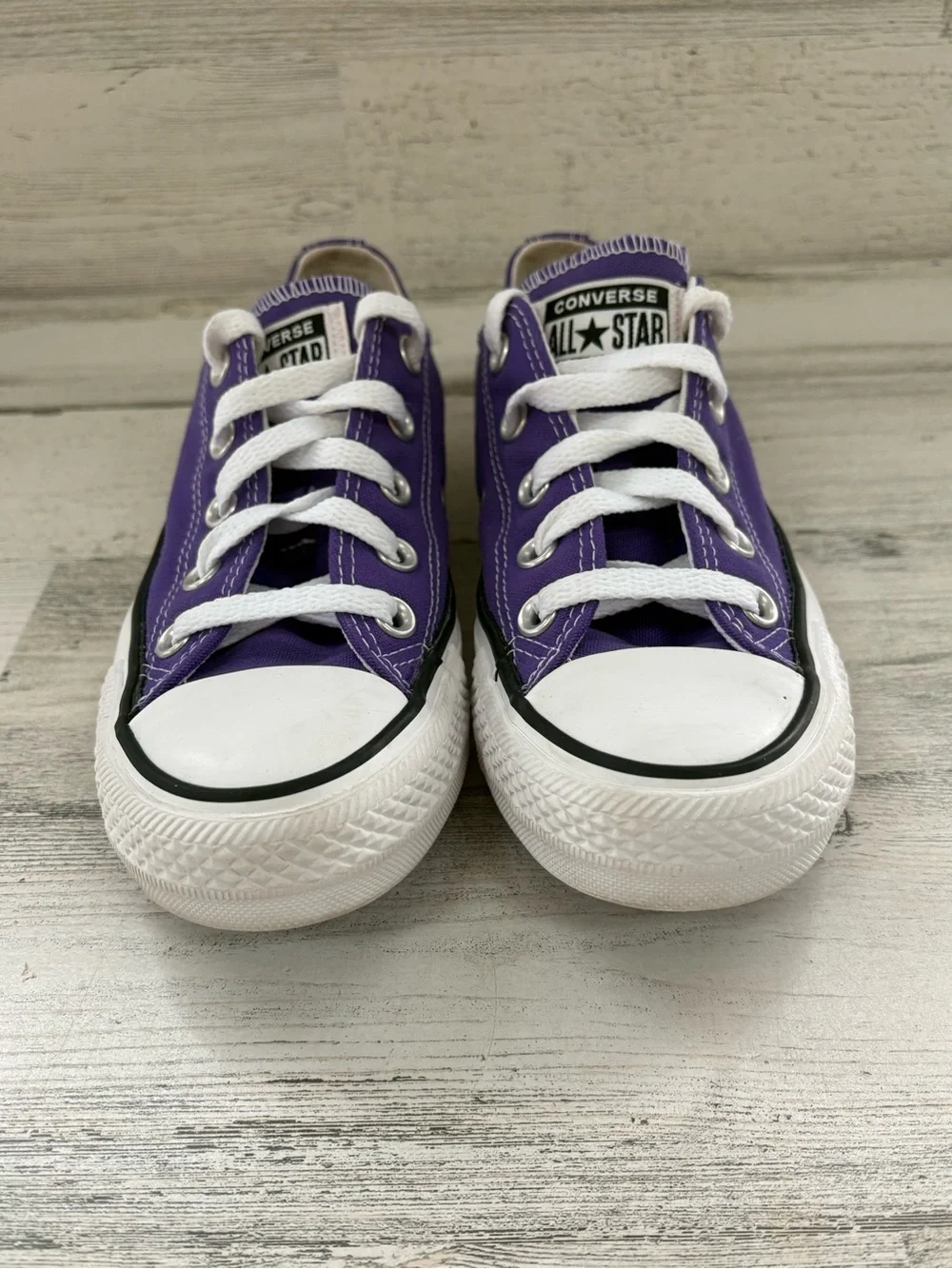 Converse CTAS Women’s Size 5 Big Girls Size 3.5 Low Top Lace Up Sneakers